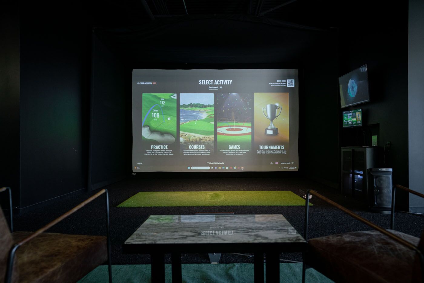 A Tee Box Delray virtual hitting bay.