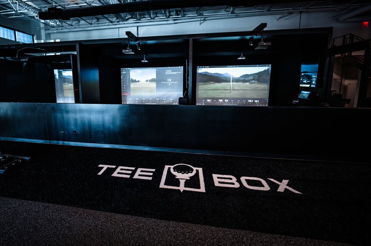 An image of the bays used at Tee Box for our indoor Delray Beach golf courses.