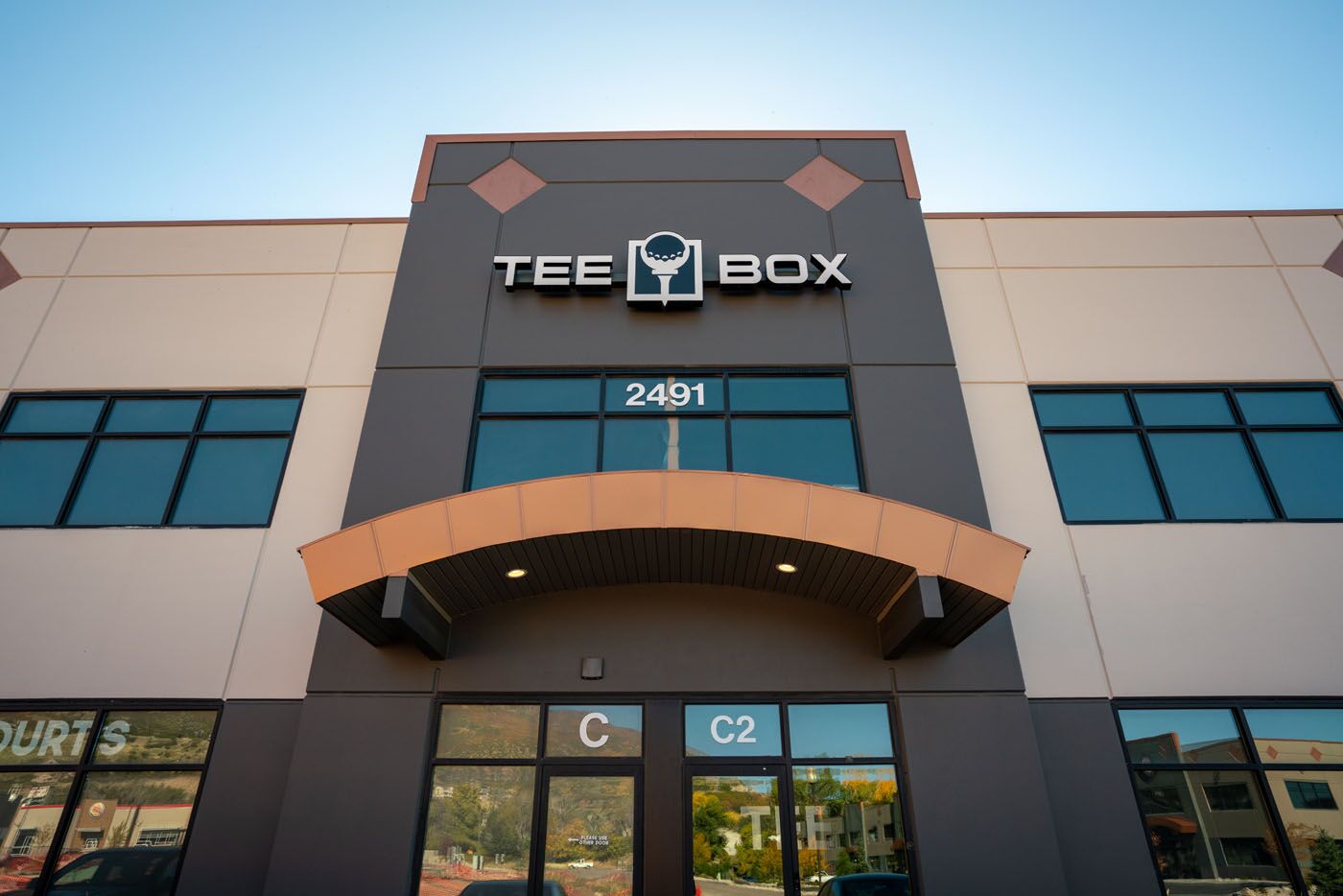Tee Box Uintah store front.